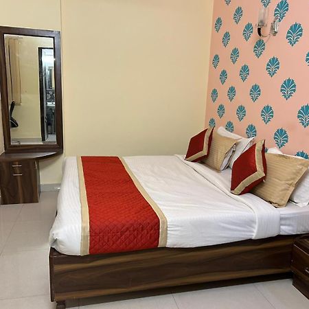 Hotel Mahima Palace Τζαϊπούρ Εξωτερικό φωτογραφία