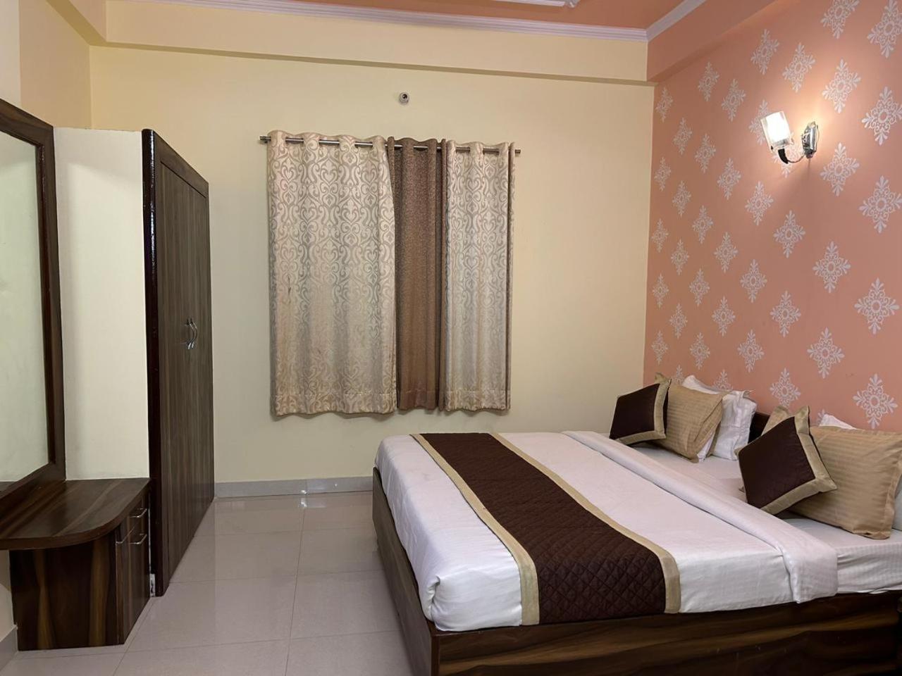 Hotel Mahima Palace Τζαϊπούρ Εξωτερικό φωτογραφία